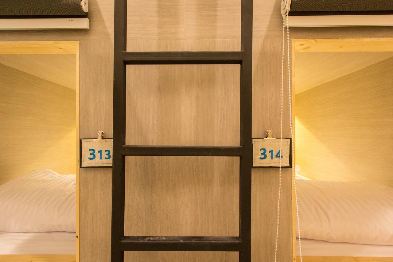 Lazy Sunday Hostel Bangkok Eksteriør bilde